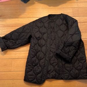 Black vintage puffy liner - one size fits most